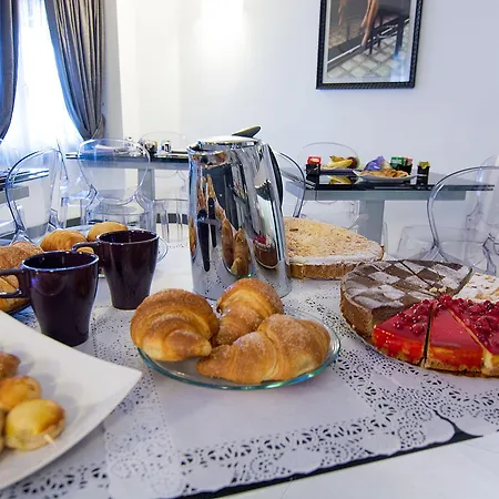 Golden Hotel Neapol