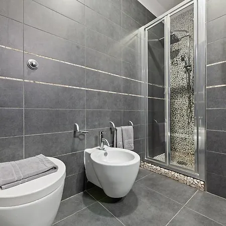 Golden Hotell 3*