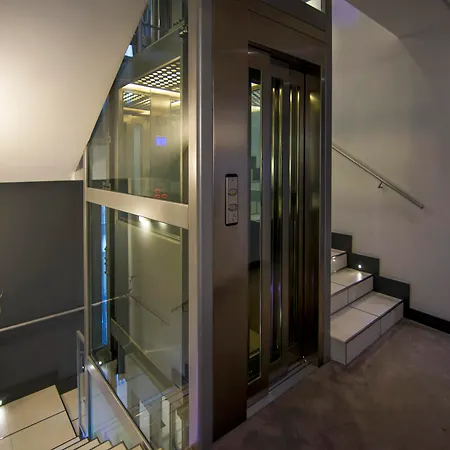 Golden Hotell