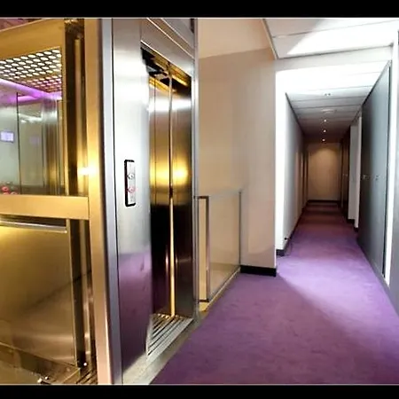 Hotell Golden 3*