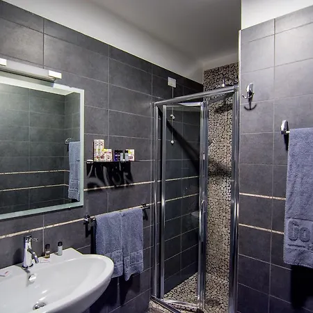 Golden Hotel Naples