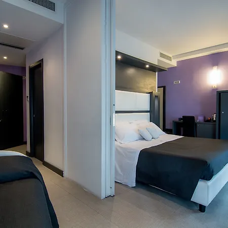 Golden Hotell 3*