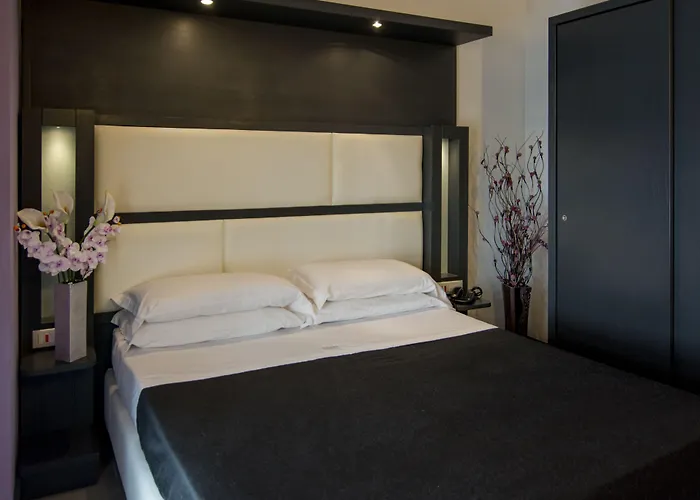 黄金酒店 3* 那不勒斯