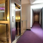 Golden Nápoles