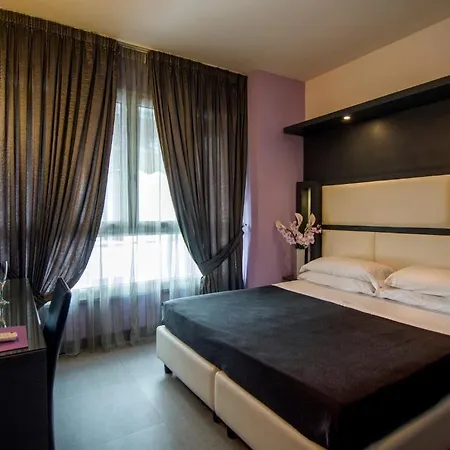 Golden Hotell