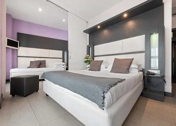 Hotel Golden Nápoles