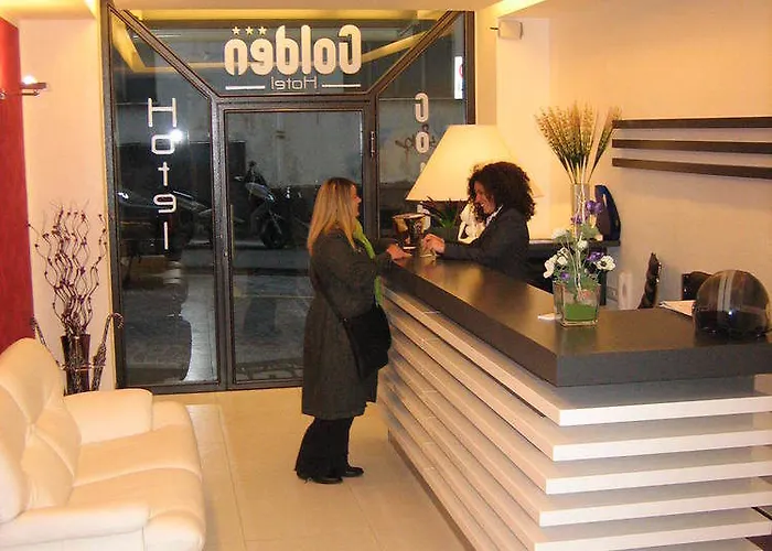 Hotel Golden 3*